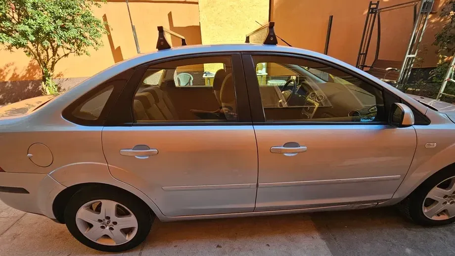 Ford Focus MK2 — imagine 3