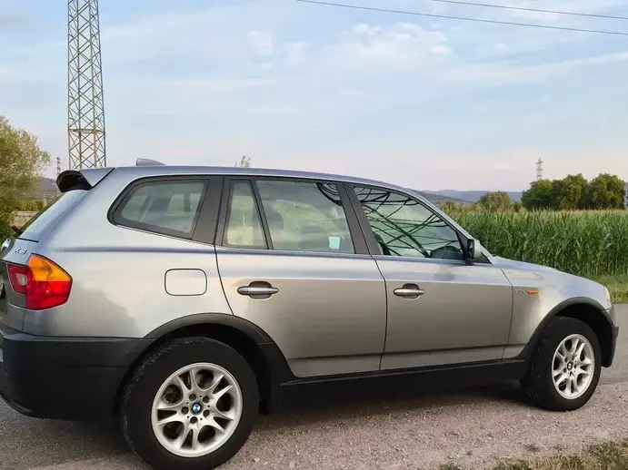 BMW X3 E83