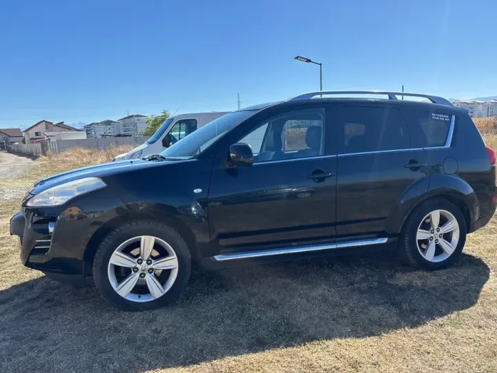 Peugeot 4007