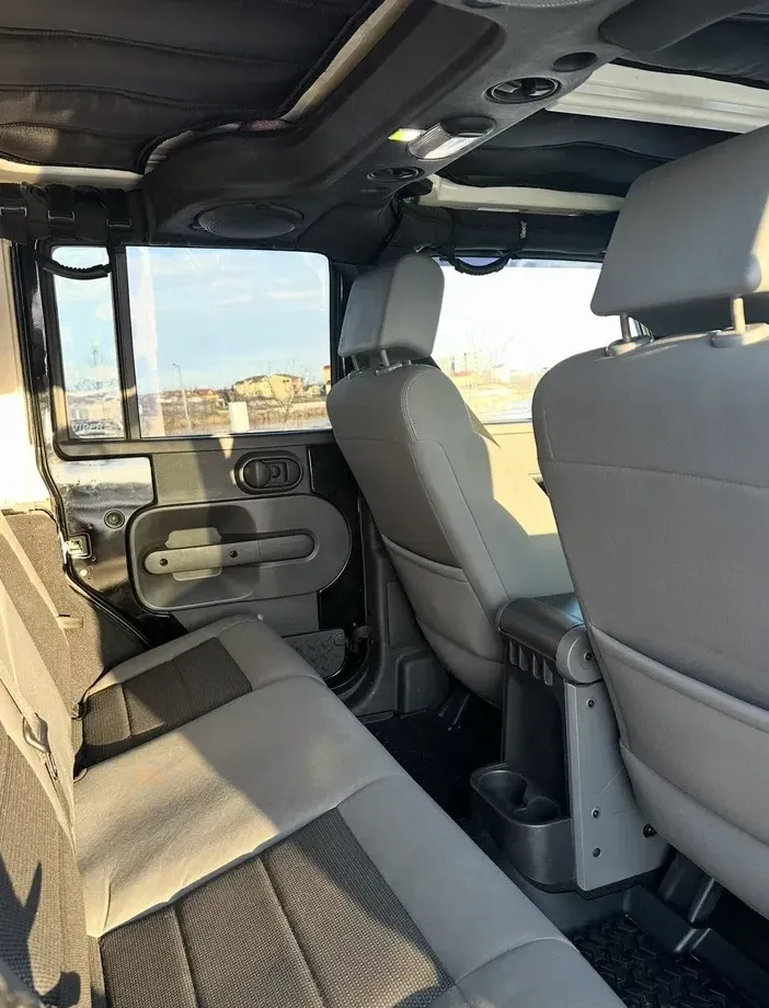 Jeep Wrangler — imagine 4