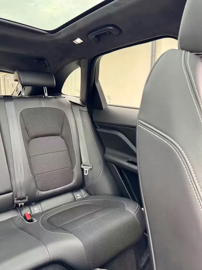 Jaguar F-Pace 20d AWD Aut. R-Sport — imagine 3