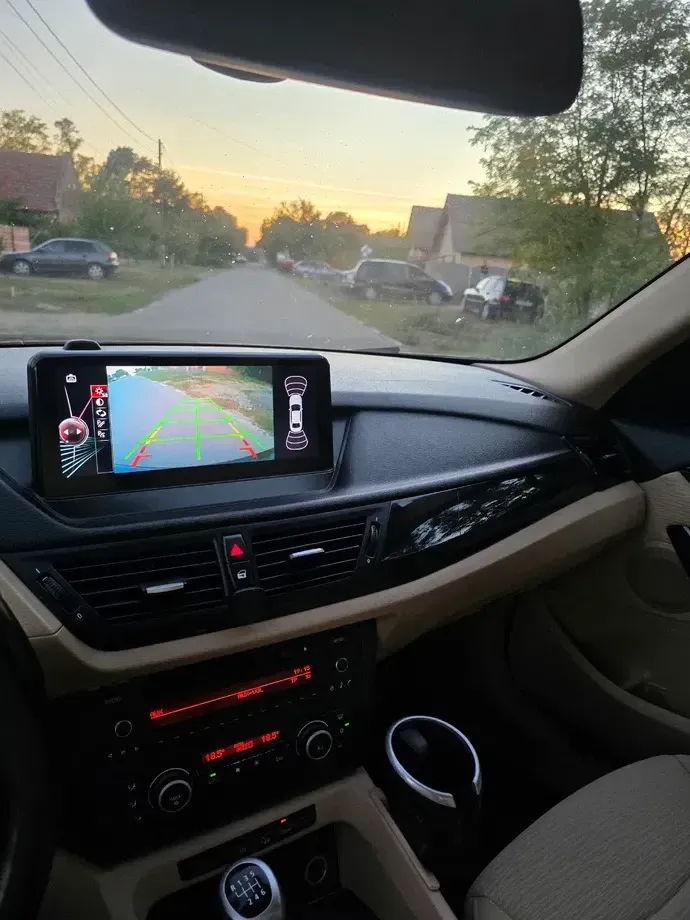 BMW X1 E84 xDrive18d xLine — imagine 6