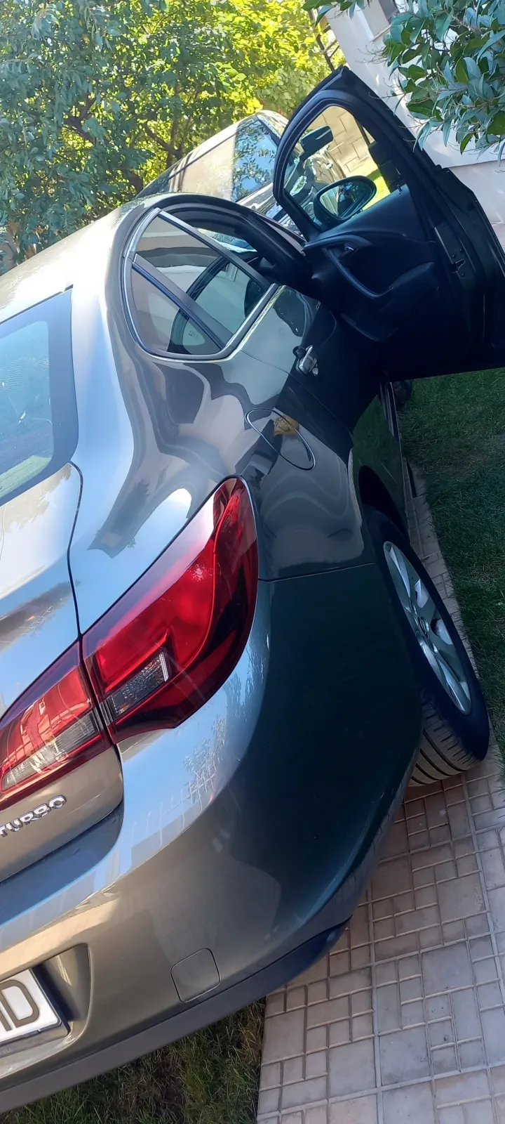 Opel Astra J — imagine 9