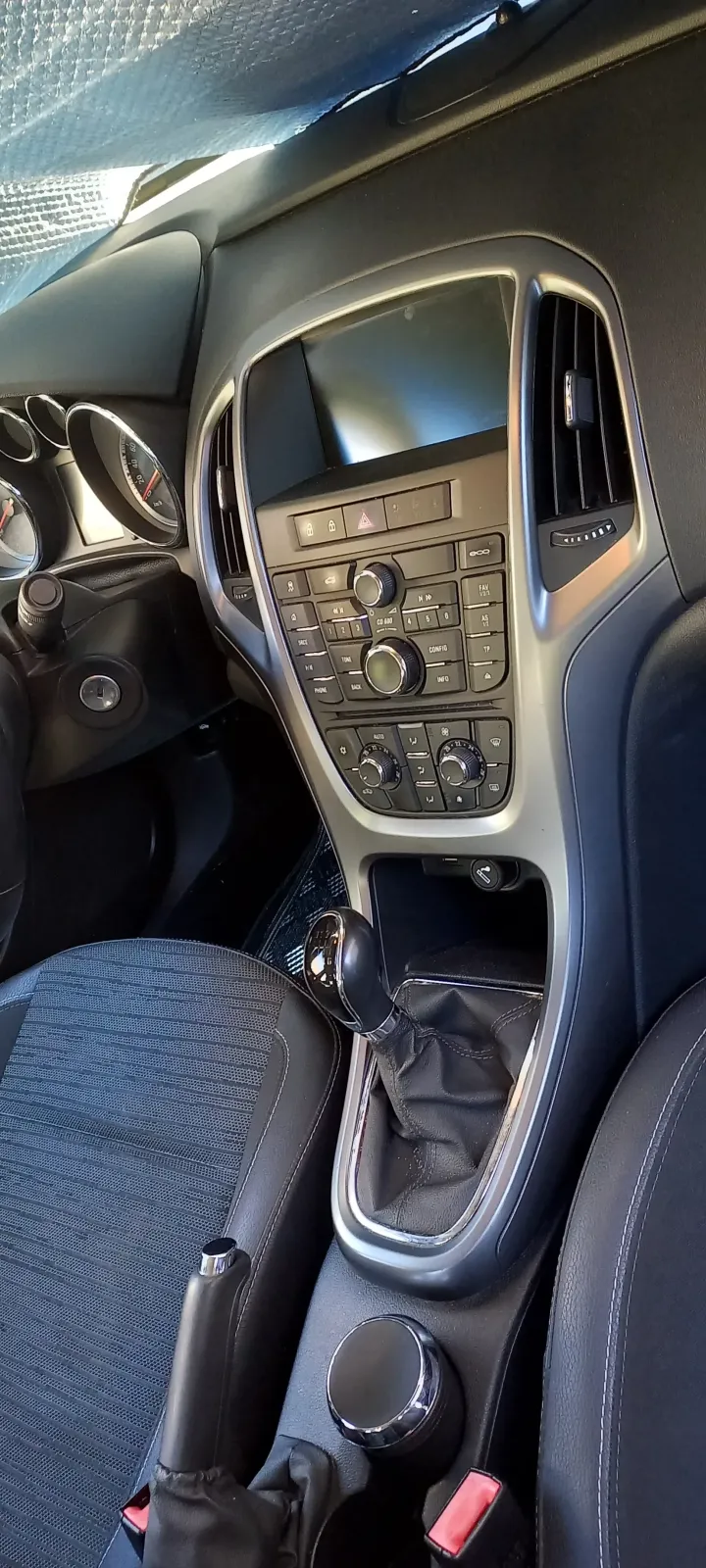 Opel Astra J — imagine 8
