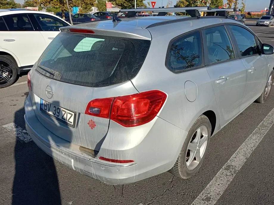 Opel Astra J — imagine 6