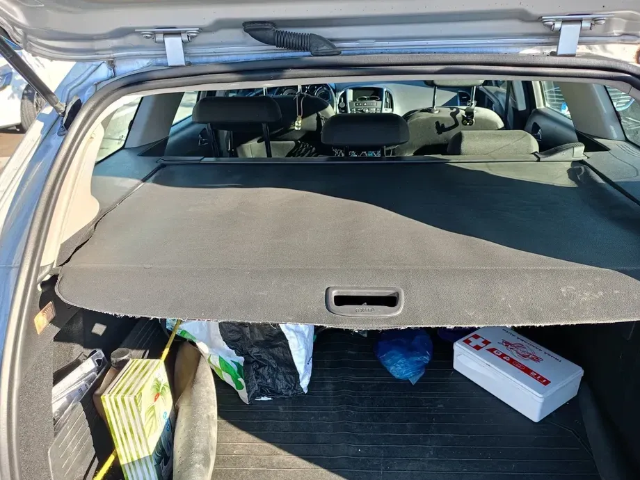 Opel Astra J — imagine 9