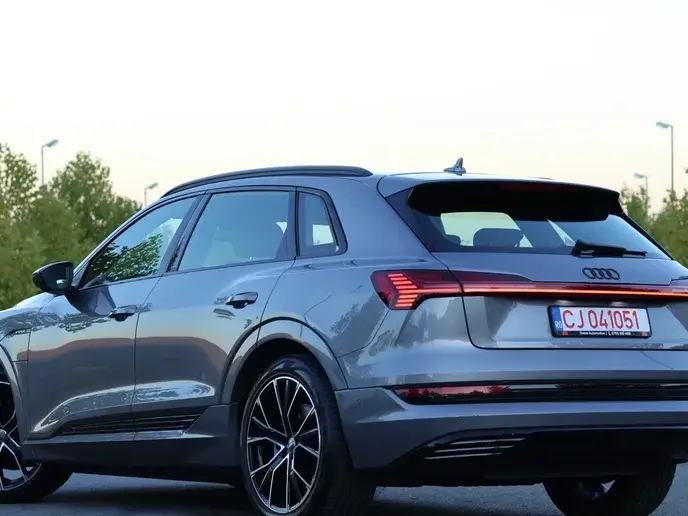 Audi e-tron 55 quattro S line