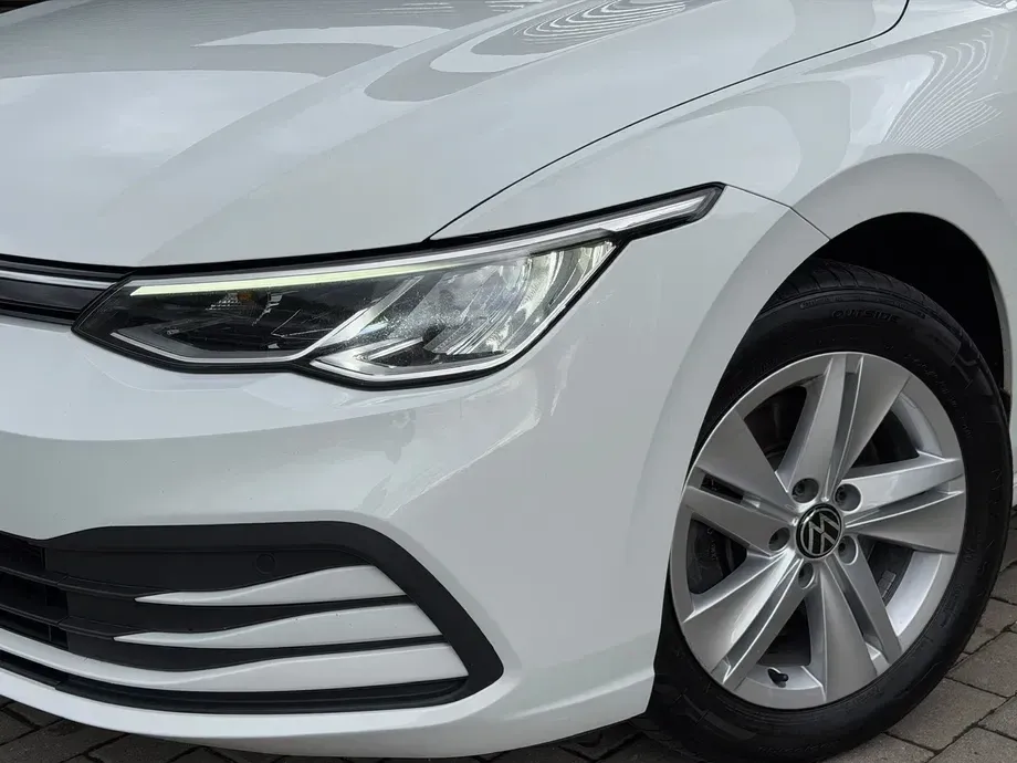 Volkswagen Golf VIII 2.0 TDI SCR Life — imagine 9