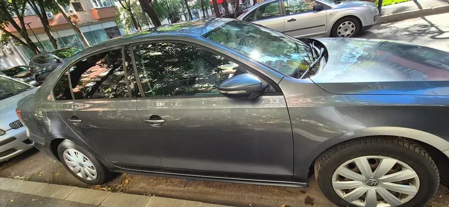Volkswagen Jetta A6 1.6 TDI CR DPF Comfortline — imagine 2