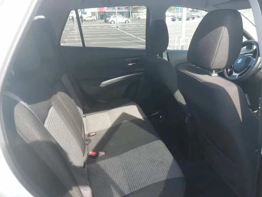 Suzuki S-Cross — imagine 8