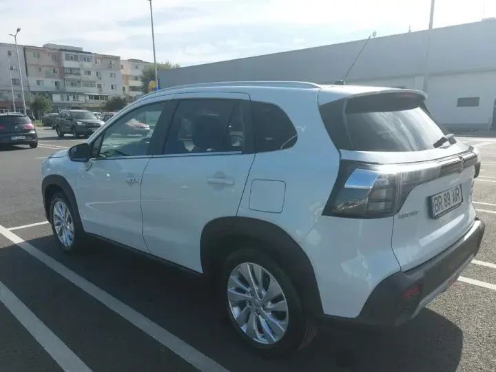 Suzuki S-Cross
