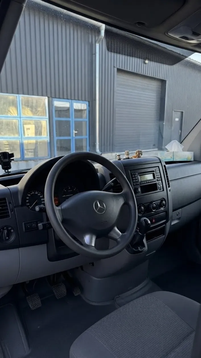 Volkswagen Crafter — imagine 10