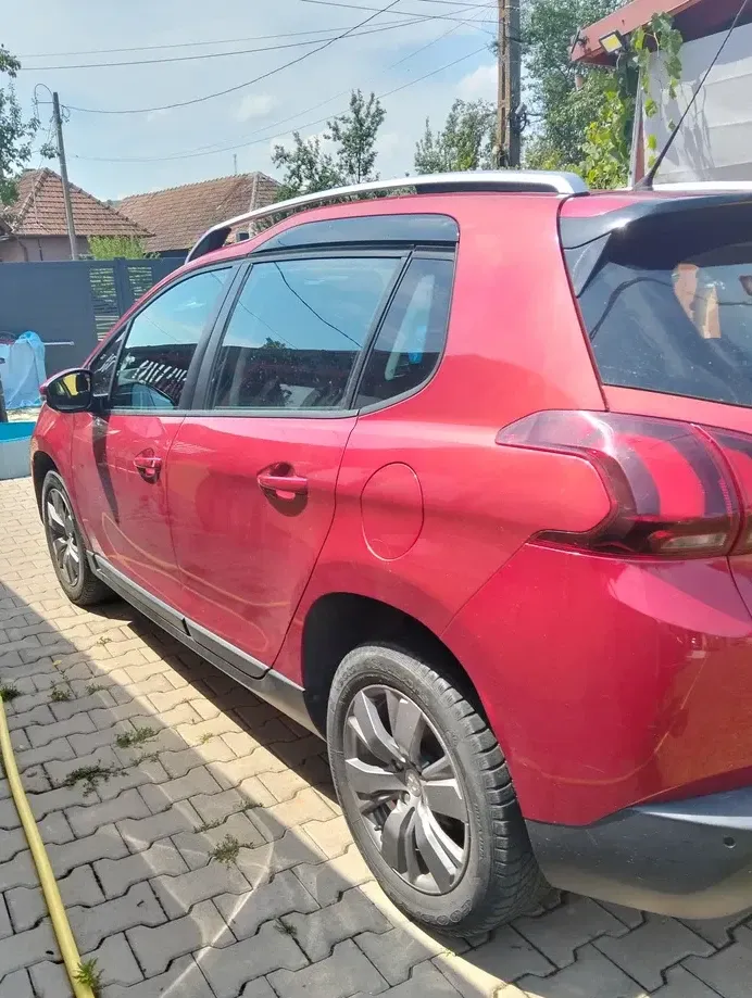 Peugeot 2008 — imagine 4