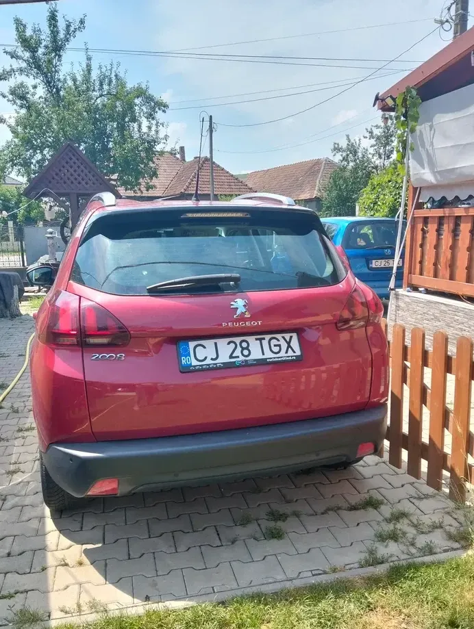 Peugeot 2008 — imagine 3