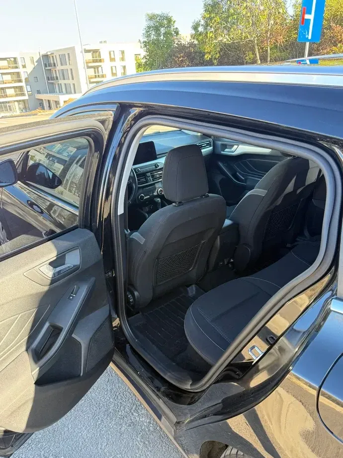 Ford Focus MK4 — imagine 5