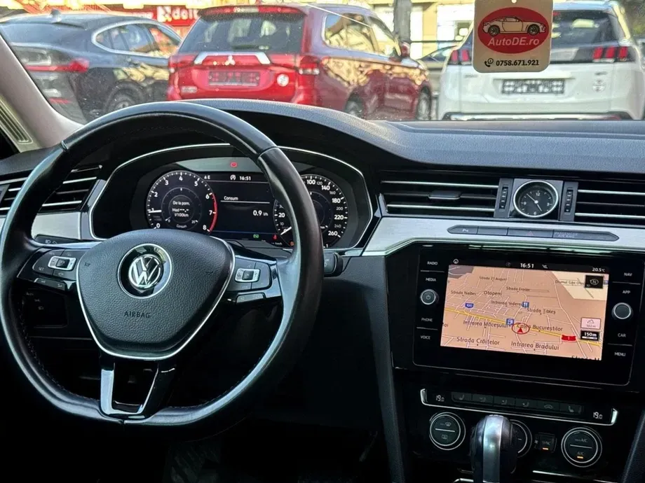 Volkswagen Passat — imagine 8