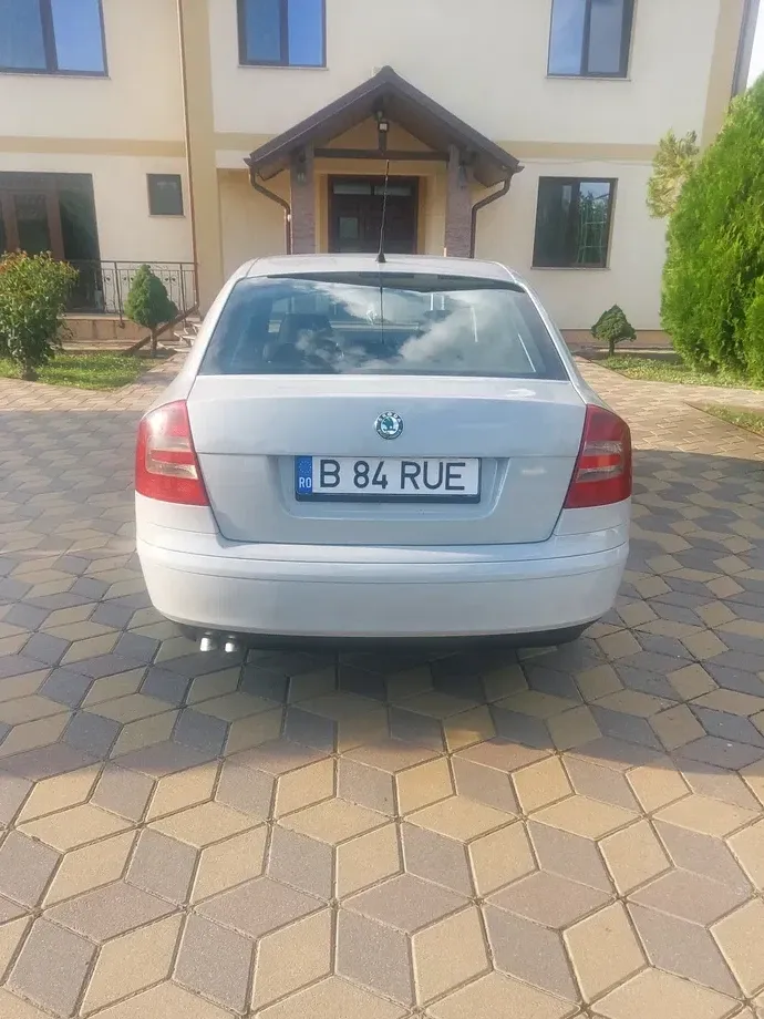 Škoda Octavia II — imagine 4