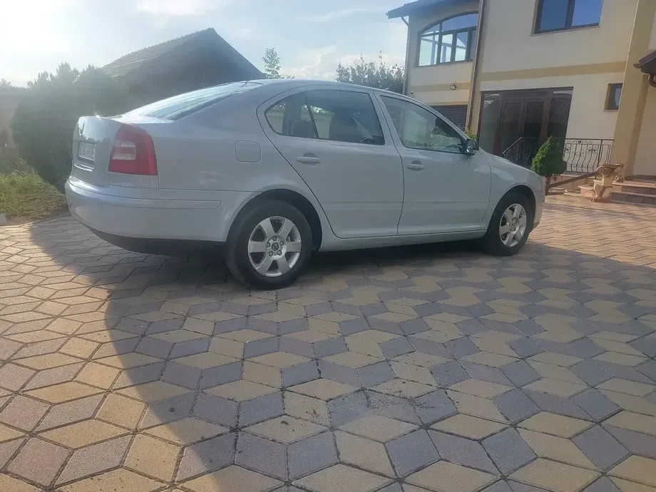 Škoda Octavia II — imagine 3