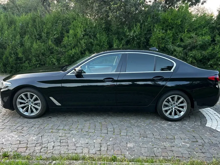 BMW Seria 5 G30/G31 520d AT MHEV — imagine 3