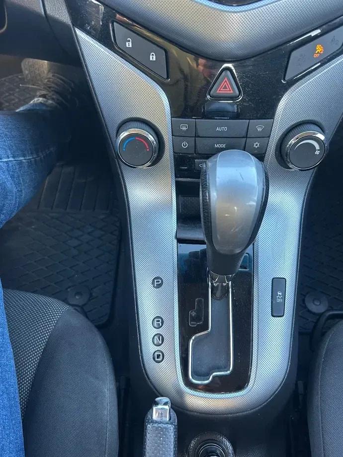 Chevrolet Cruze I — imagine 9