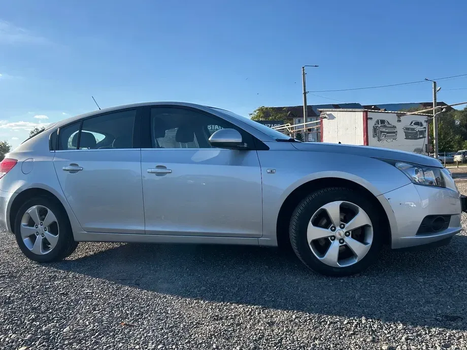 Chevrolet Cruze I — imagine 7
