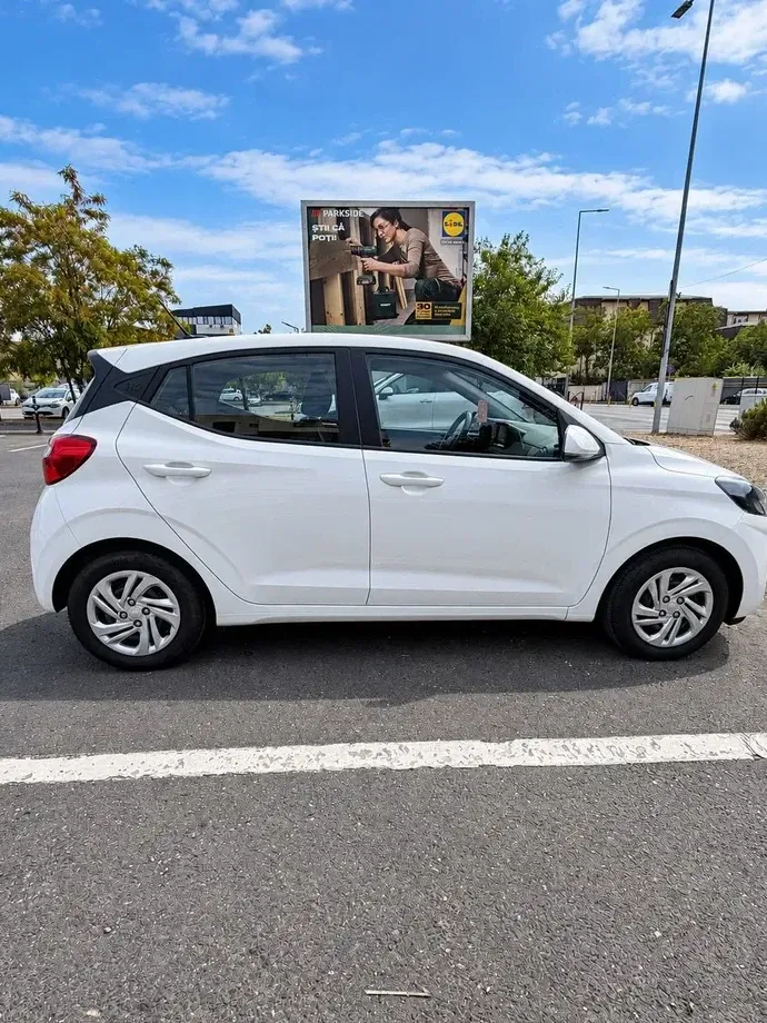 Hyundai i10 III 1.0 l 67 CP AMT Comfort — imagine 5