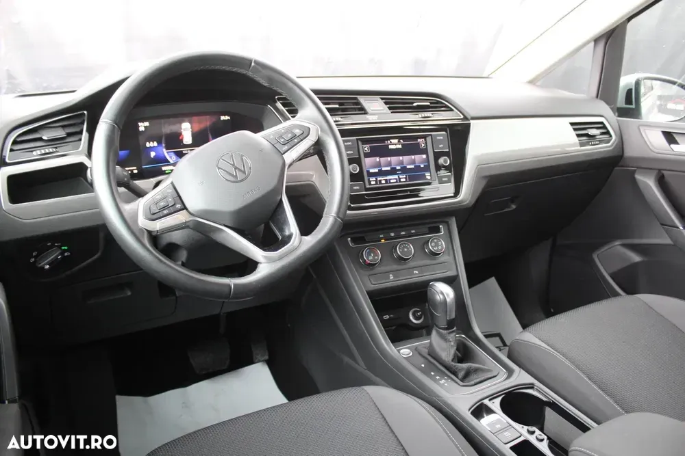 Volkswagen Touran 2.0 TDI DSG Comfortline — imagine 4