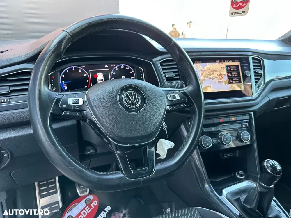 Volkswagen T-Roc 1.5 TSI Life — imagine 4