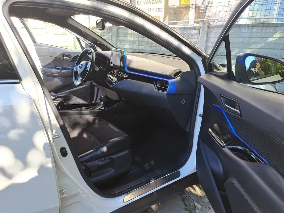 Toyota C-HR 2.0 HSD 184 CP 4x2 CVT Special Edition — imagine 7