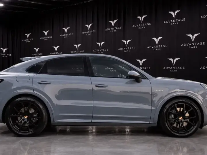Porsche Cayenne Coupe E-Hybrid