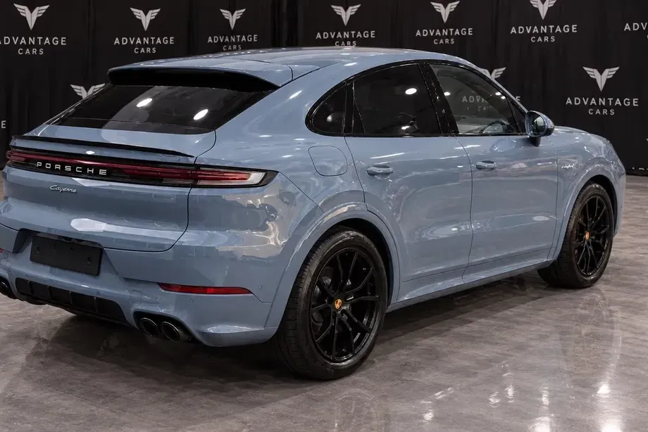 Porsche Cayenne Coupe E-Hybrid — imagine 4