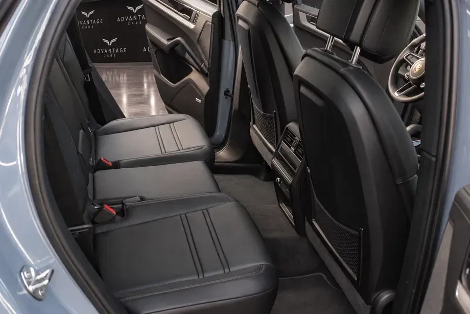 Porsche Cayenne Coupe E-Hybrid — imagine 8