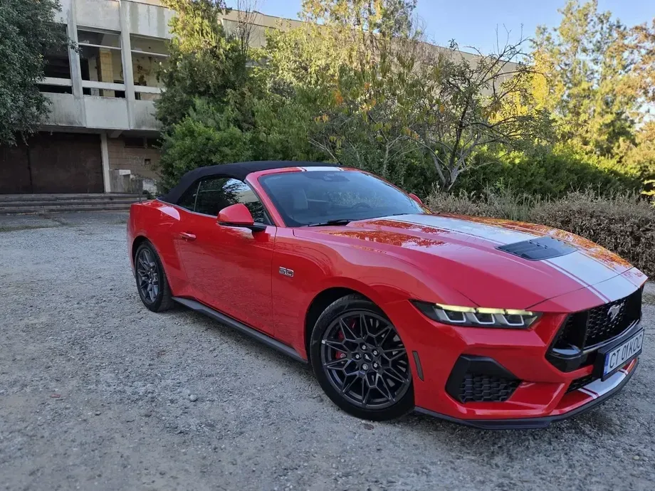 Ford Mustang VI 5.0 V8 GT — imagine 8