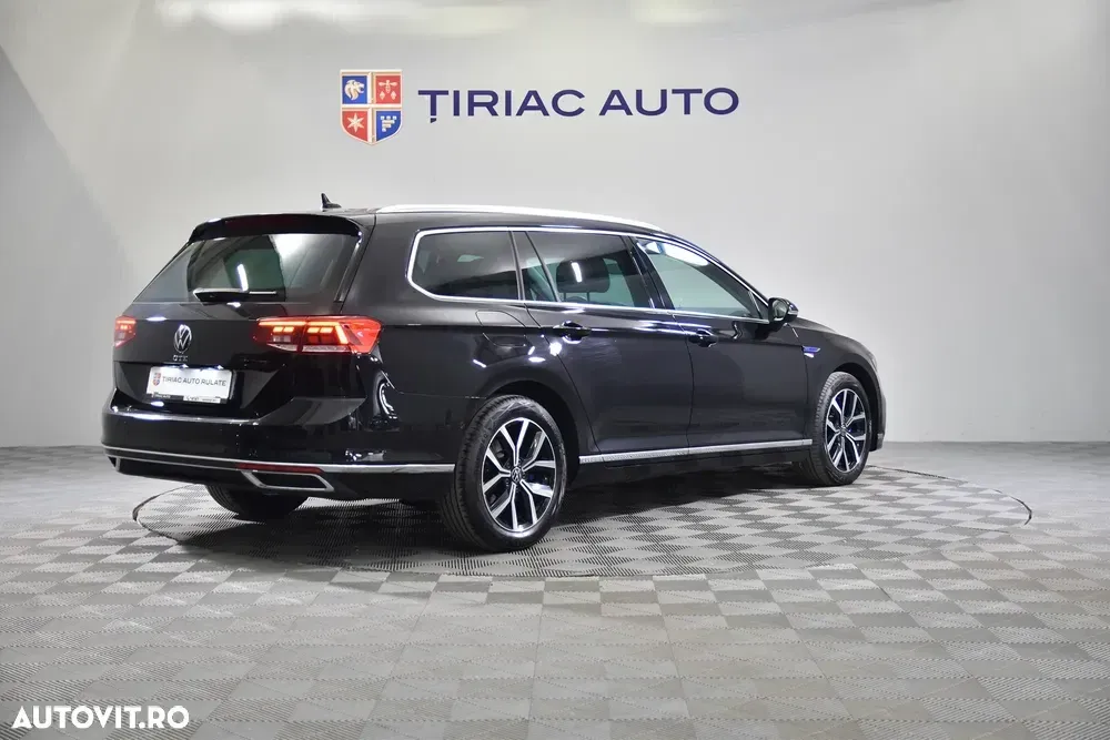 Volkswagen Passat — imagine 5