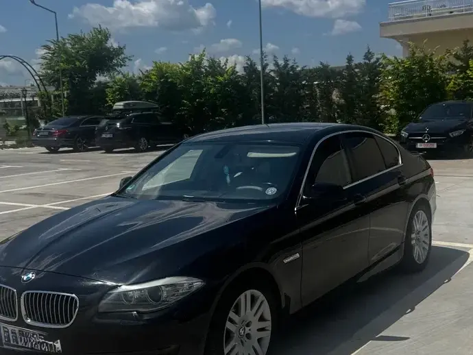 BMW Seria 5 F10/F11/F07 520d