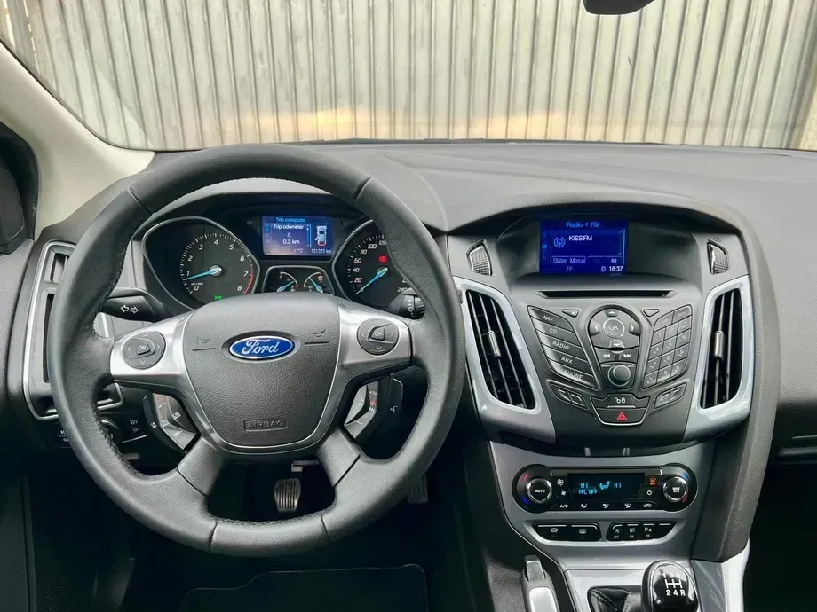 Ford Focus — imagine 9