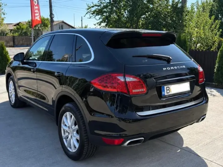 Porsche Cayenne 3.0 L V6