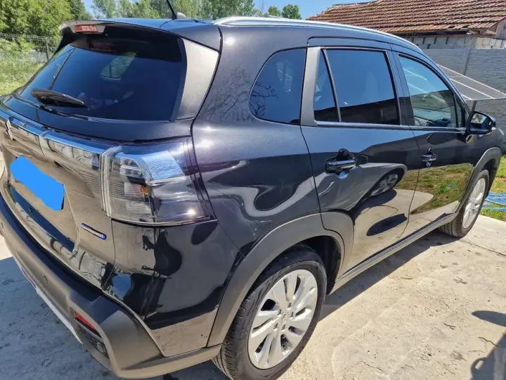 Suzuki S-Cross