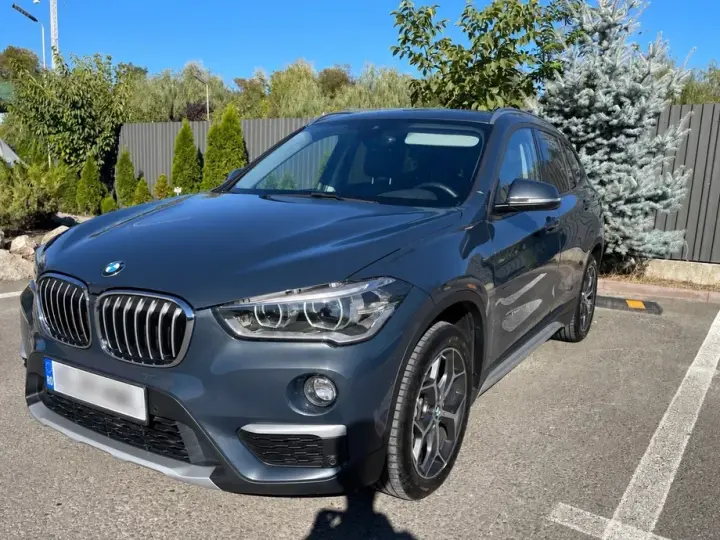 BMW X1 F48