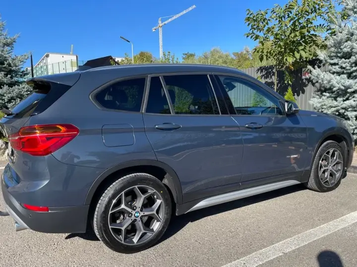 BMW X1 F48
