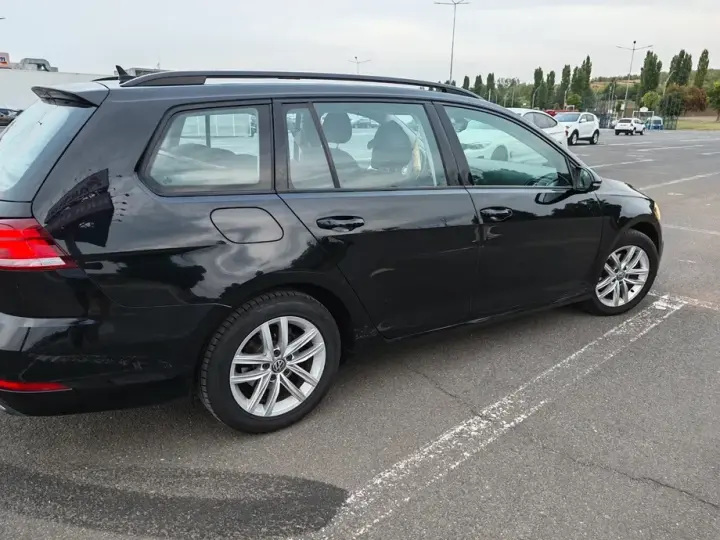 Volkswagen Golf VII
