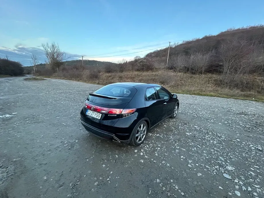 Honda Civic VIII 1.8i-VTEC Type S — imagine 4