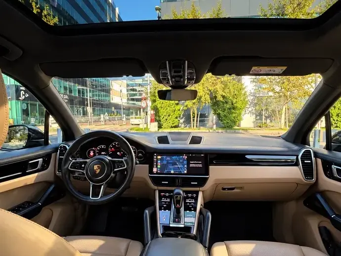 Porsche Cayenne Standard