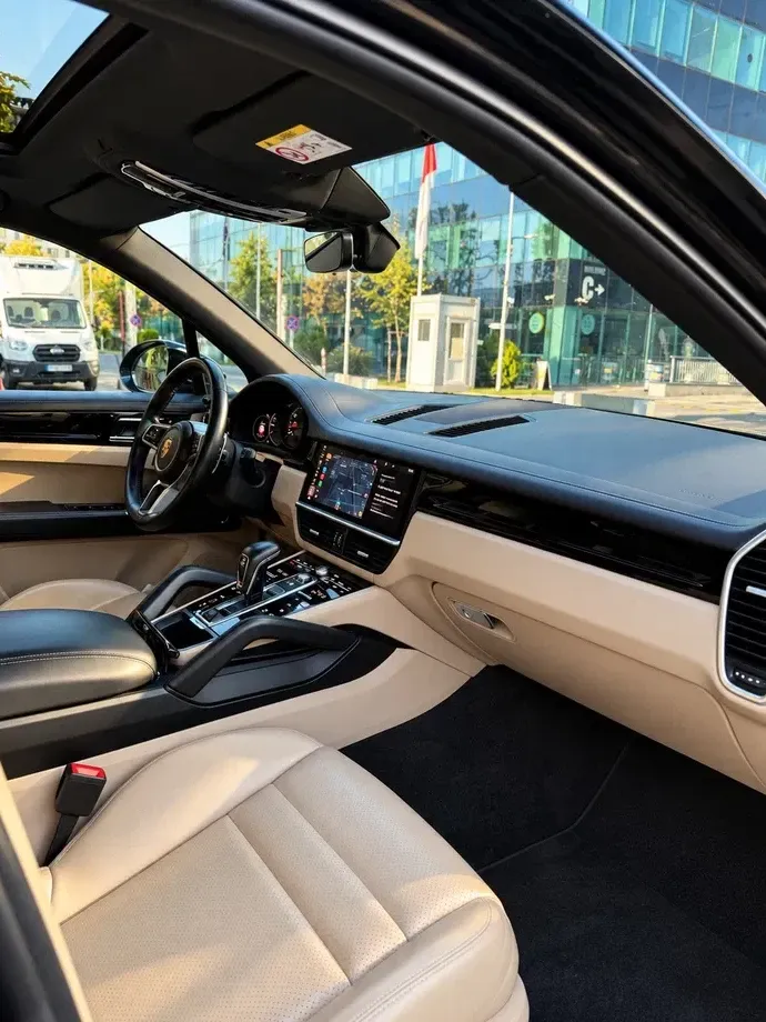 Porsche Cayenne Standard — imagine 6