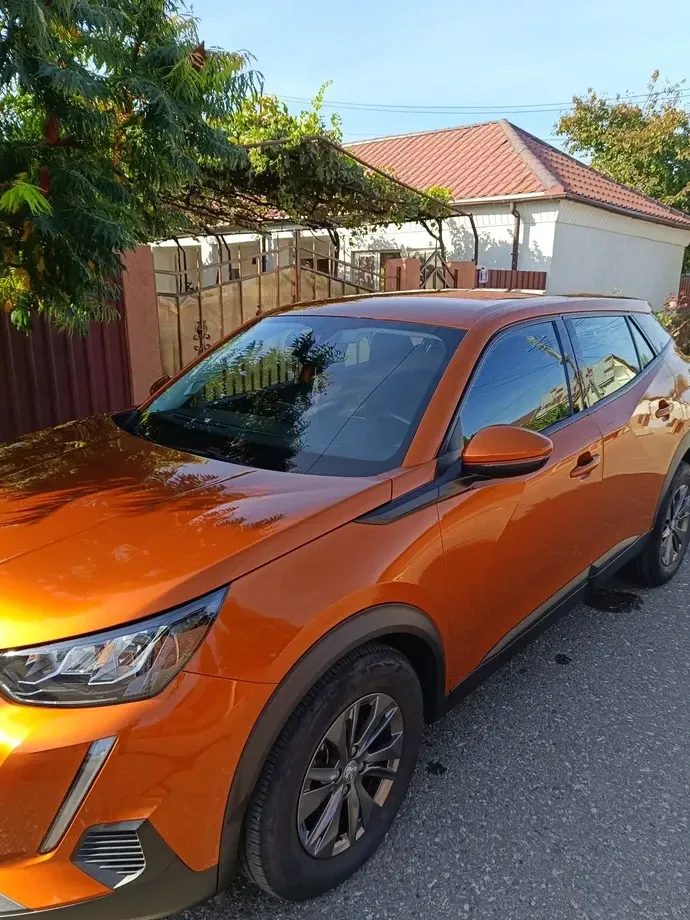 Peugeot 2008 II 1.2 L PureTech STT Active — imagine 10