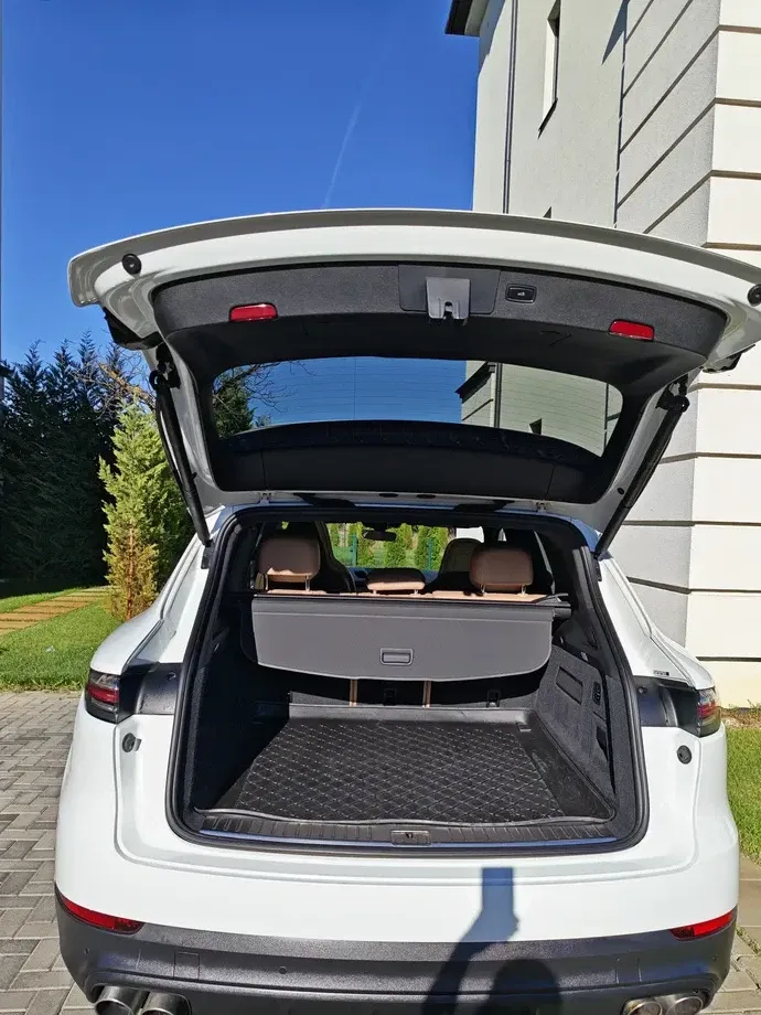 Porsche Cayenne — imagine 5