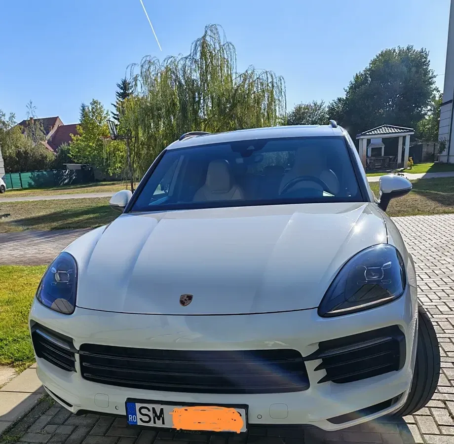 Porsche Cayenne — imagine 2