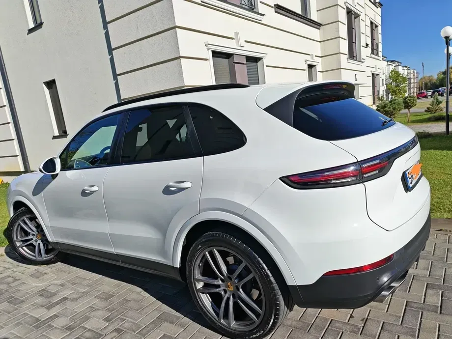 Porsche Cayenne — imagine 10