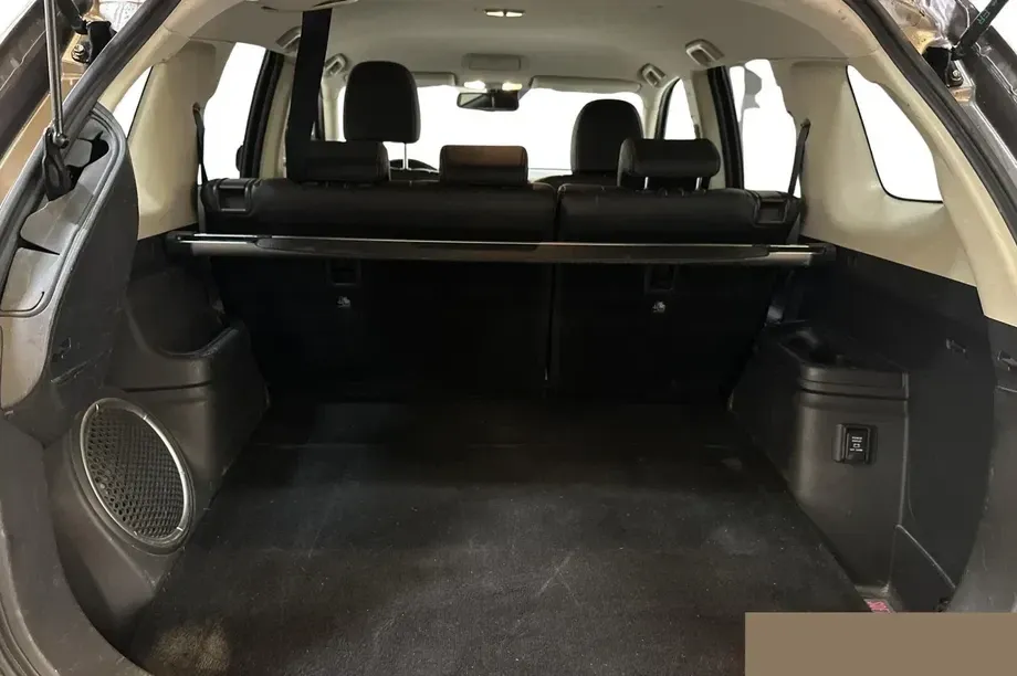Mitsubishi Outlander — imagine 5