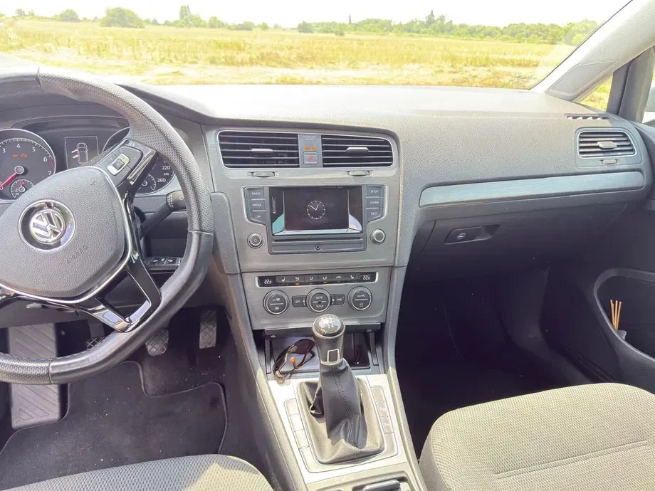 Volkswagen Golf VII 1.2 TSI BlueMotion Technology Comfortline — imagine 9